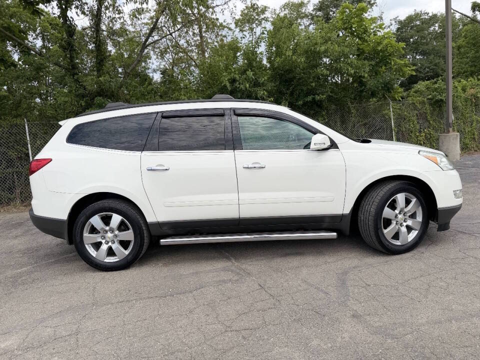 chevrolet traverse 2012 1GNKVGED4CJ317946 image chevrolet traverse 2012 1GNKVGED4CJ317946 image