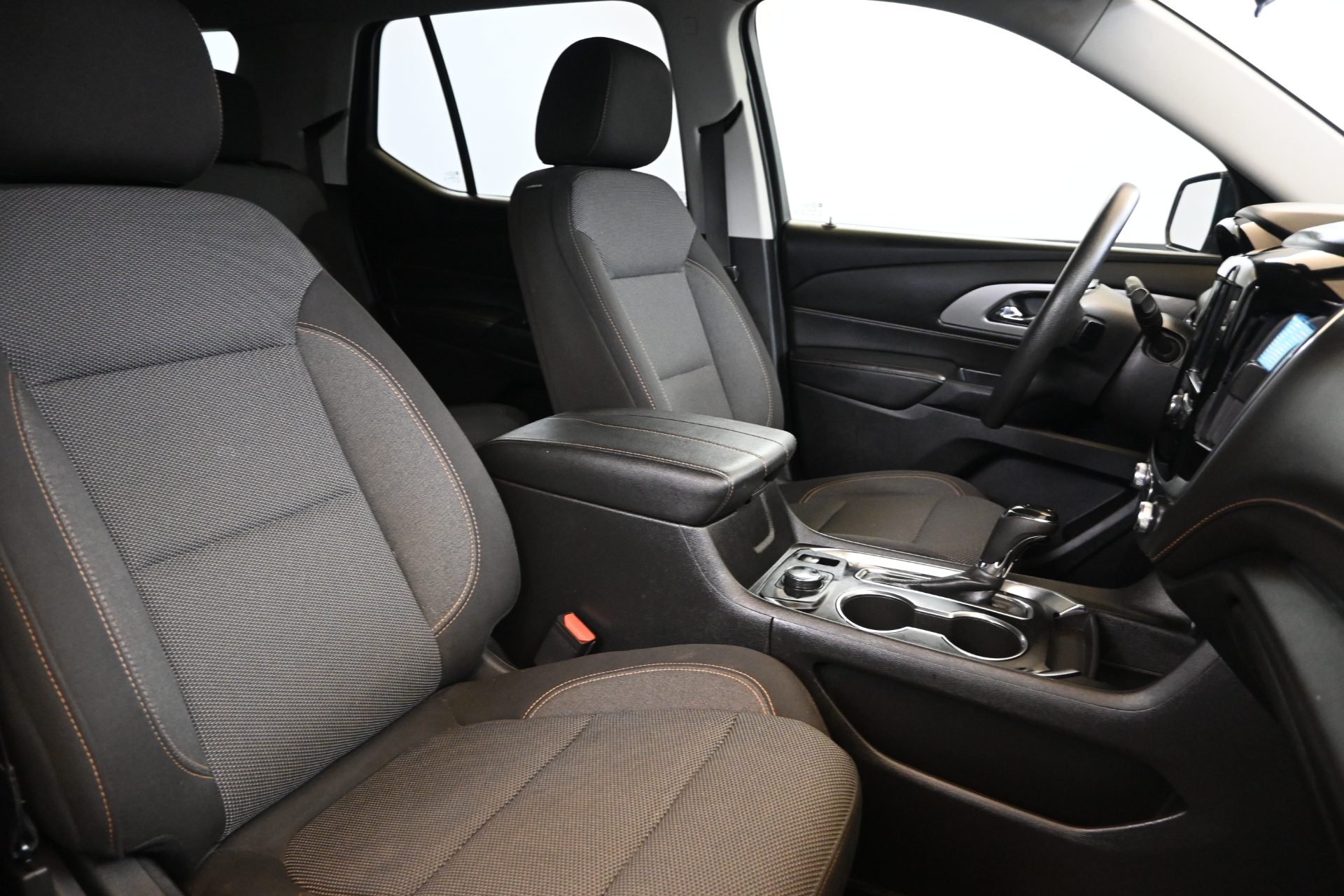 chevrolet traverse 2020 1GNERLKW9LJ168465 image chevrolet traverse 2020 1GNERLKW9LJ168465 image
