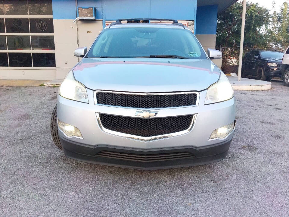 chevrolet traverse 2011 1GNKRGED4BJ415748 image chevrolet traverse 2011 1GNKRGED4BJ415748 image