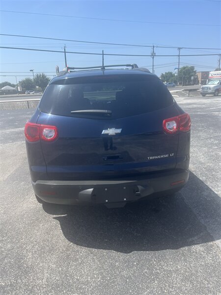 chevrolet traverse 2011 1GNKRGED8BJ378557 image chevrolet traverse 2011 1GNKRGED8BJ378557 image
