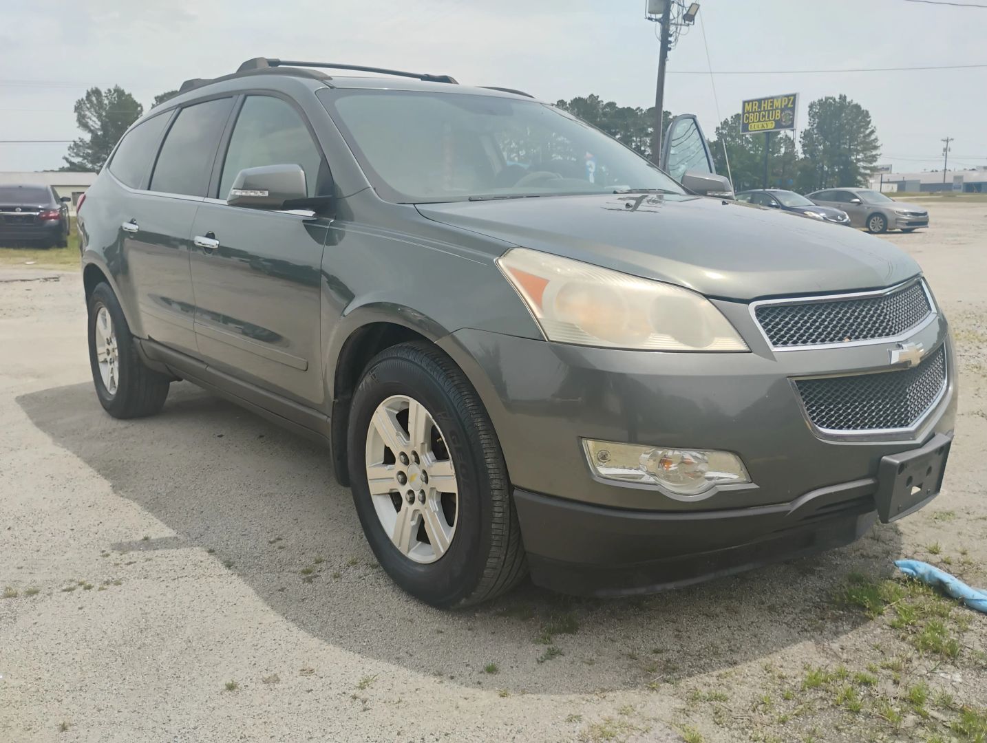 chevrolet traverse 2011 1GNKRJED2BJ111928 image chevrolet traverse 2011 1GNKRJED2BJ111928 image