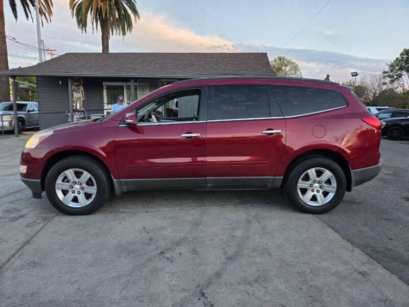 chevrolet traverse 2011 1GNKVJED7BJ354260 image chevrolet traverse 2011 1GNKVJED7BJ354260 image