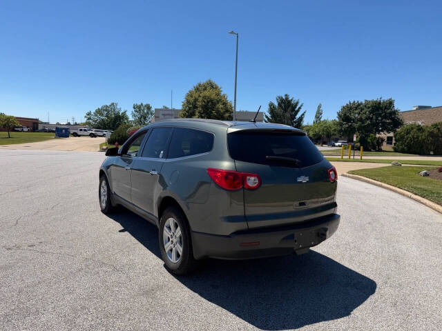 chevrolet traverse 2011 1GNKRGED9BJ140118 image chevrolet traverse 2011 1GNKRGED9BJ140118 image