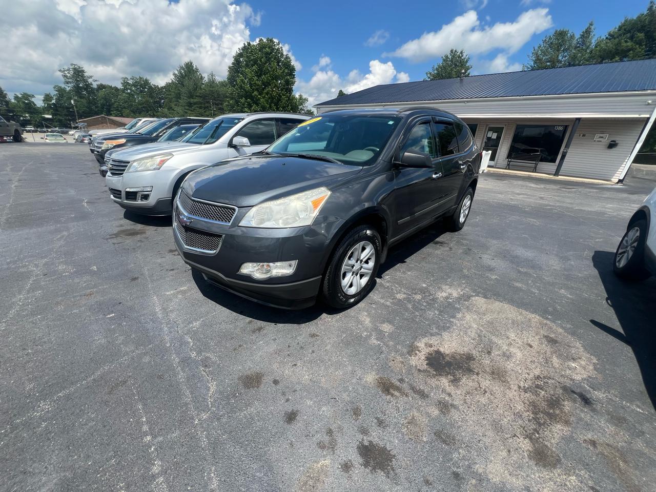 chevrolet traverse 2011 1GNKVEEDXBJ330106 image chevrolet traverse 2011 1GNKVEEDXBJ330106 image