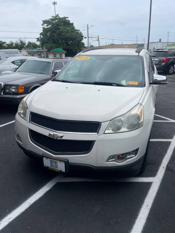 chevrolet traverse 2011 1GNKVJED0BJ112040 image chevrolet traverse 2011 1GNKVJED0BJ112040 image