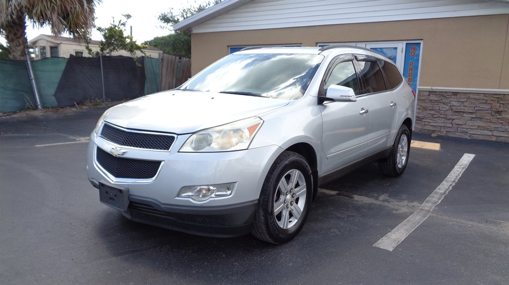 chevrolet traverse 2010 1GNLRGED5AJ199332 image chevrolet traverse 2010 1GNLRGED5AJ199332 image