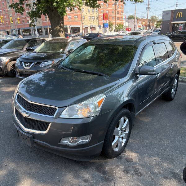 chevrolet traverse 2010 1GNLVFED2AJ225617 image chevrolet traverse 2010 1GNLVFED2AJ225617 image