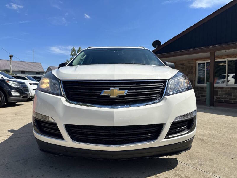 chevrolet traverse 2014 1GNKRFEDXEJ208103 image chevrolet traverse 2014 1GNKRFEDXEJ208103 image