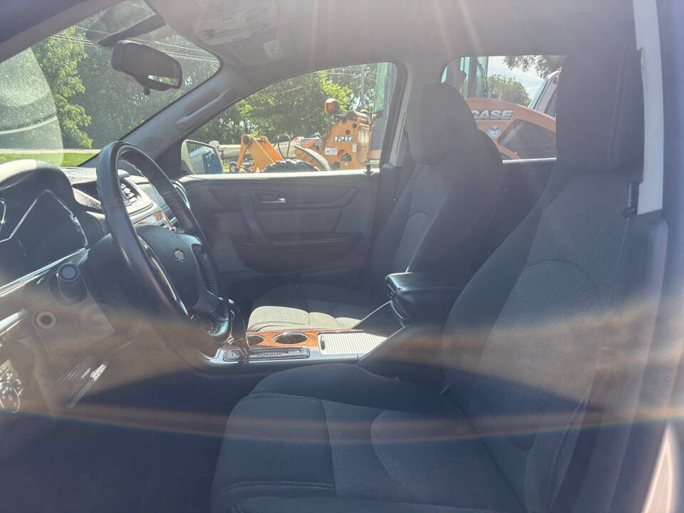 chevrolet traverse 2014 1GNKRGKD6EJ266235 image chevrolet traverse 2014 1GNKRGKD6EJ266235 image