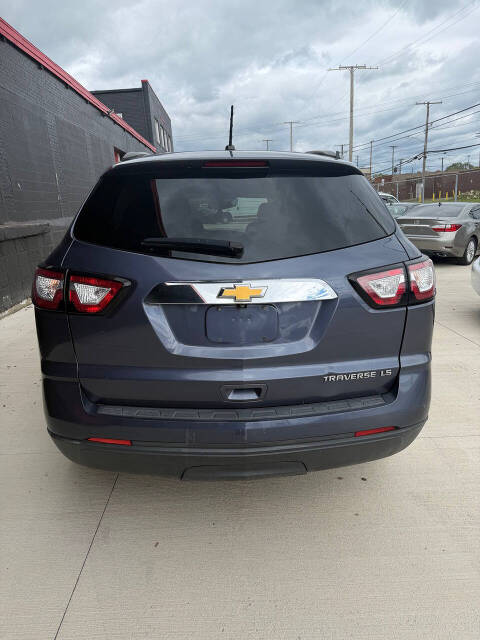 chevrolet traverse 2014 1GNKRFKD2EJ221352 image chevrolet traverse 2014 1GNKRFKD2EJ221352 image