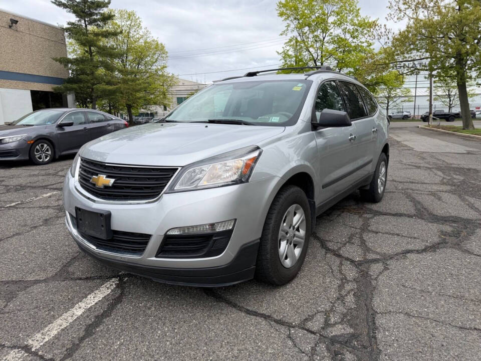 chevrolet traverse 2014 1GNKRFED0EJ358348 image chevrolet traverse 2014 1GNKRFED0EJ358348 image