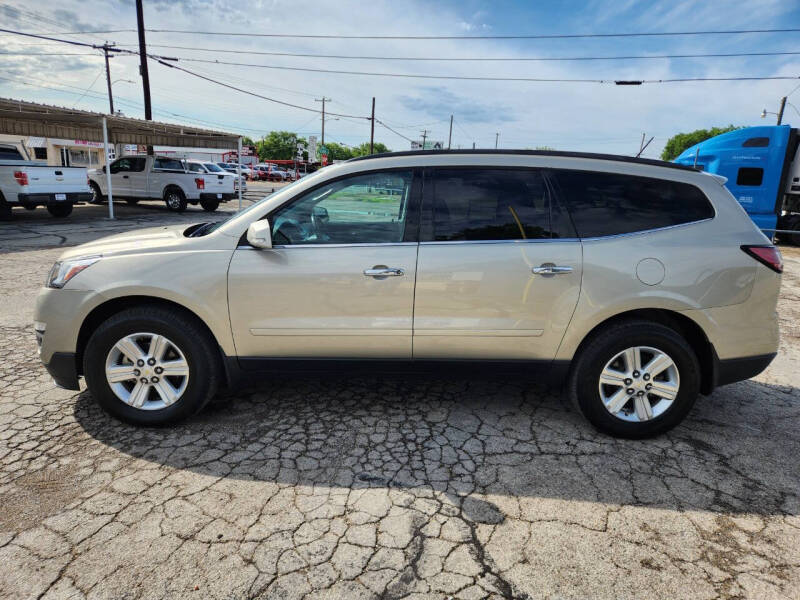 chevrolet traverse 2014 1GNKRHKD8EJ327915 image chevrolet traverse 2014 1GNKRHKD8EJ327915 image