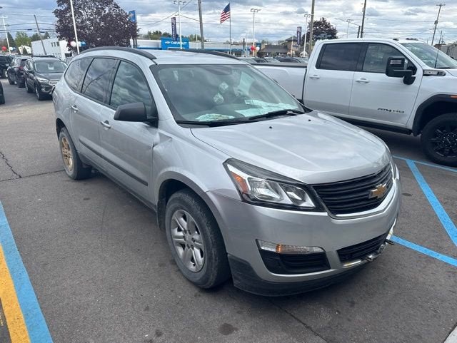 chevrolet traverse 2015 1GNKRFKD0FJ373485 image chevrolet traverse 2015 1GNKRFKD0FJ373485 image
