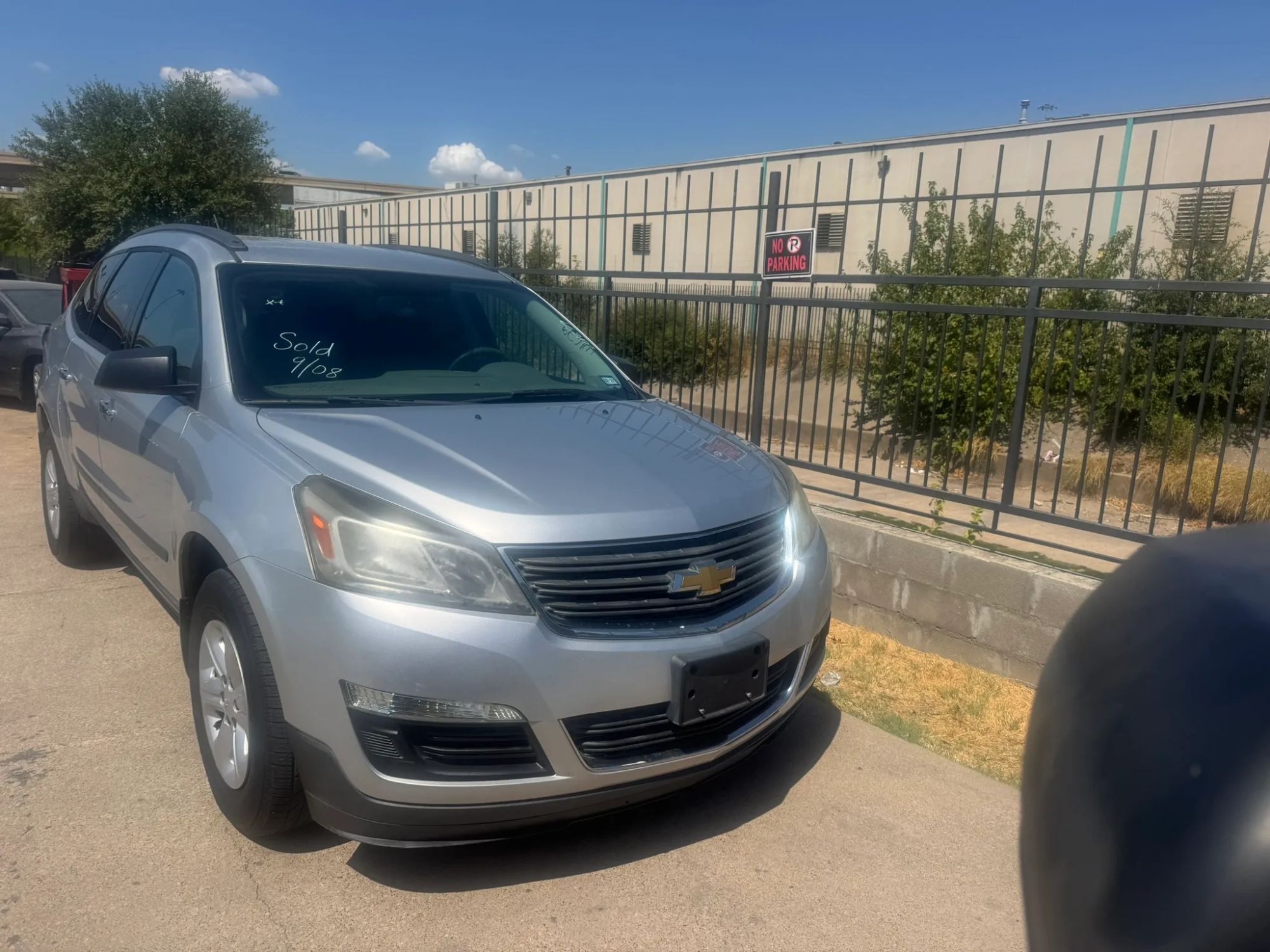 chevrolet traverse 2015 1GNKRFKD1FJ334078 image chevrolet traverse 2015 1GNKRFKD1FJ334078 image