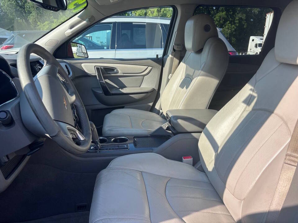 chevrolet traverse 2015 1GNKRJKD5FJ356829 image chevrolet traverse 2015 1GNKRJKD5FJ356829 image
