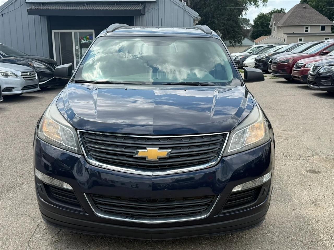 chevrolet traverse 2015 1GNKRFED8FJ240954 image chevrolet traverse 2015 1GNKRFED8FJ240954 image