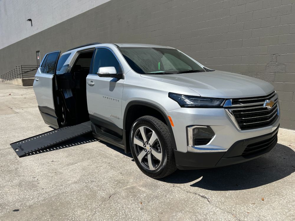 chevrolet traverse 2022 1GNERHKW7NJ114856 image chevrolet traverse 2022 1GNERHKW7NJ114856 image