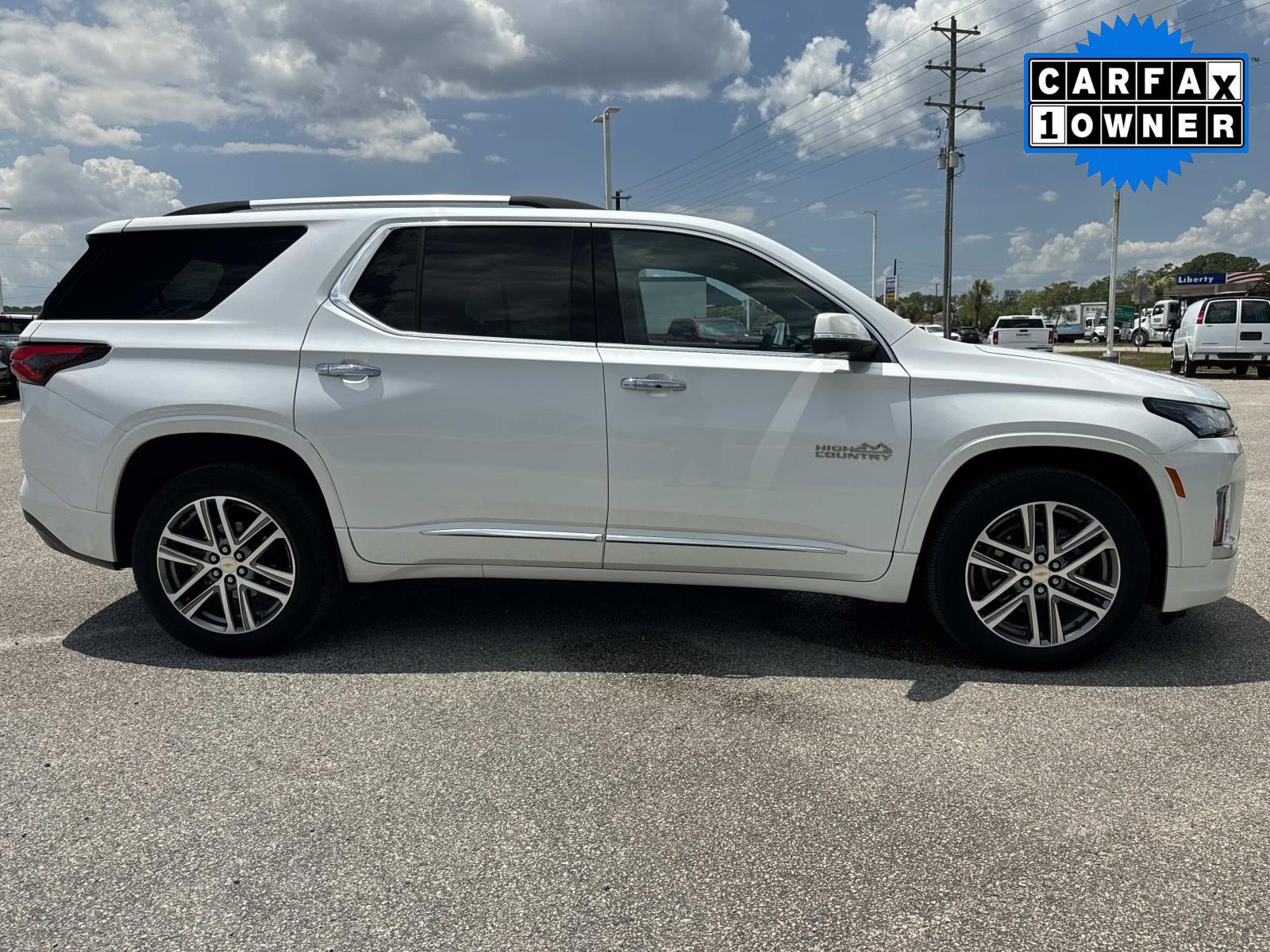 chevrolet traverse 2022 1GNEVNKW0NJ177596 image chevrolet traverse 2022 1GNEVNKW0NJ177596 image