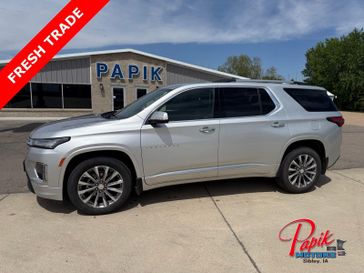 chevrolet traverse 2022 1GNEVKKW6NJ128062 image chevrolet traverse 2022 1GNEVKKW6NJ128062 image