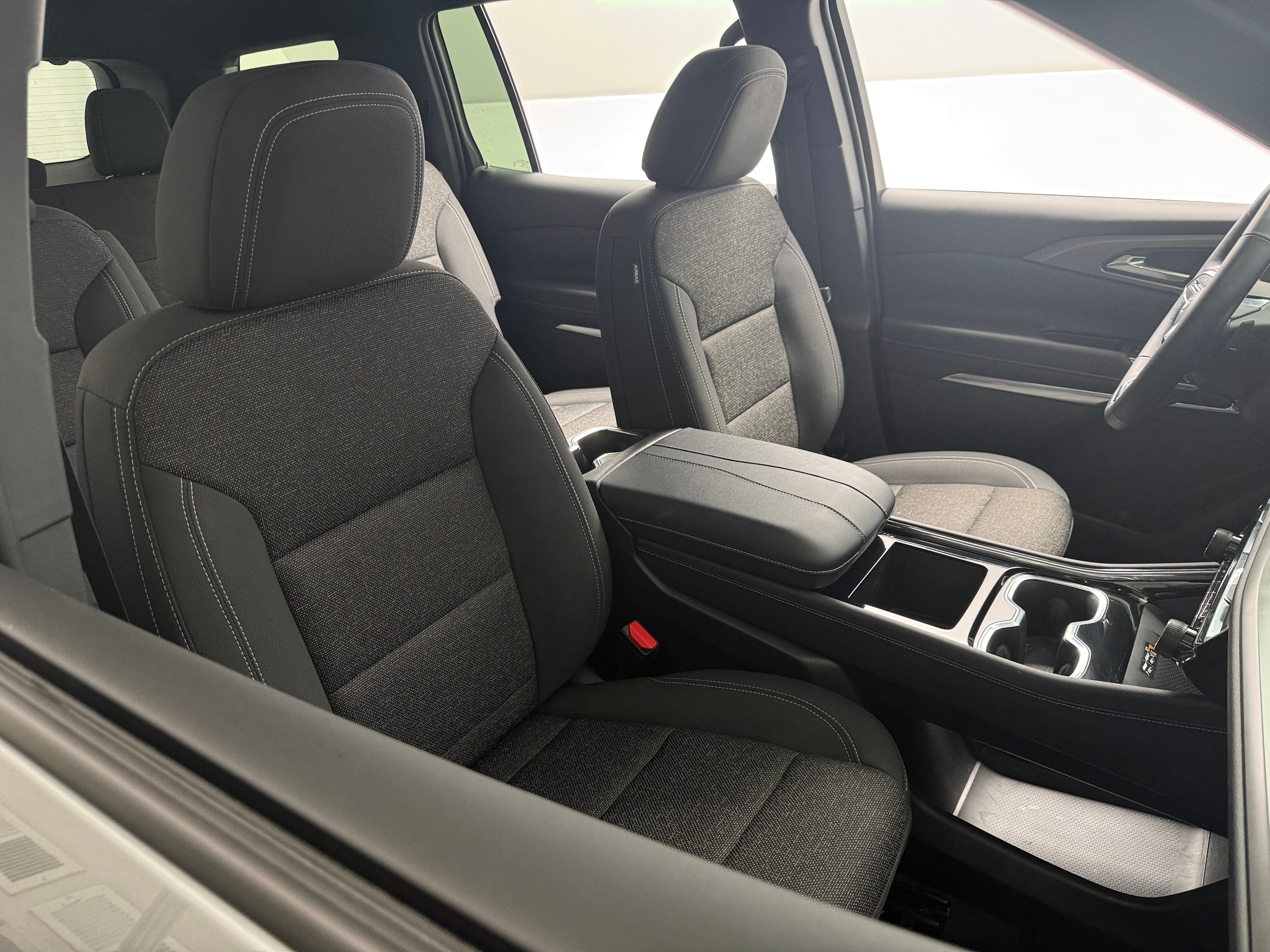 chevrolet traverse 2025 1GNERGRS4SJ185070 image chevrolet traverse 2025 1GNERGRS4SJ185070 image