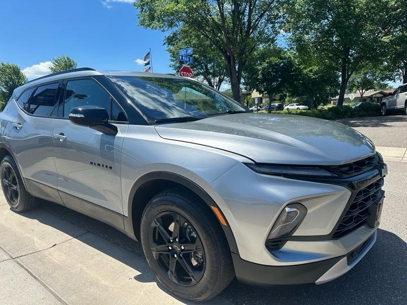 chevrolet blazer 2023 3GNKBJR42PS183765 image chevrolet blazer 2023 3GNKBJR42PS183765 image