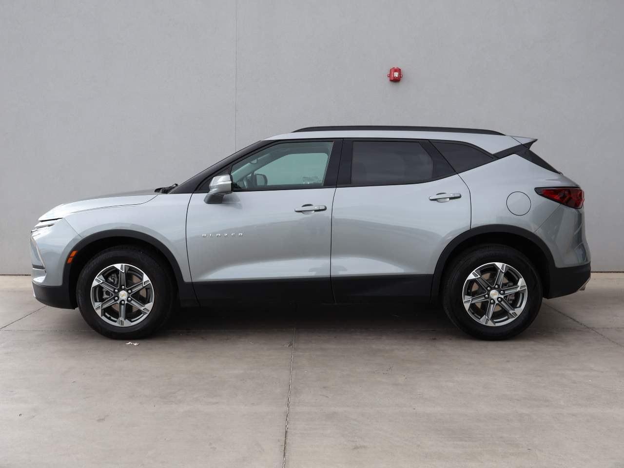 chevrolet blazer 2023 3GNKBJRS2PS182534 image chevrolet blazer 2023 3GNKBJRS2PS182534 image