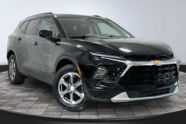 chevrolet blazer 2023 3GNKBCR42PS228361 image chevrolet blazer 2023 3GNKBCR42PS228361 image