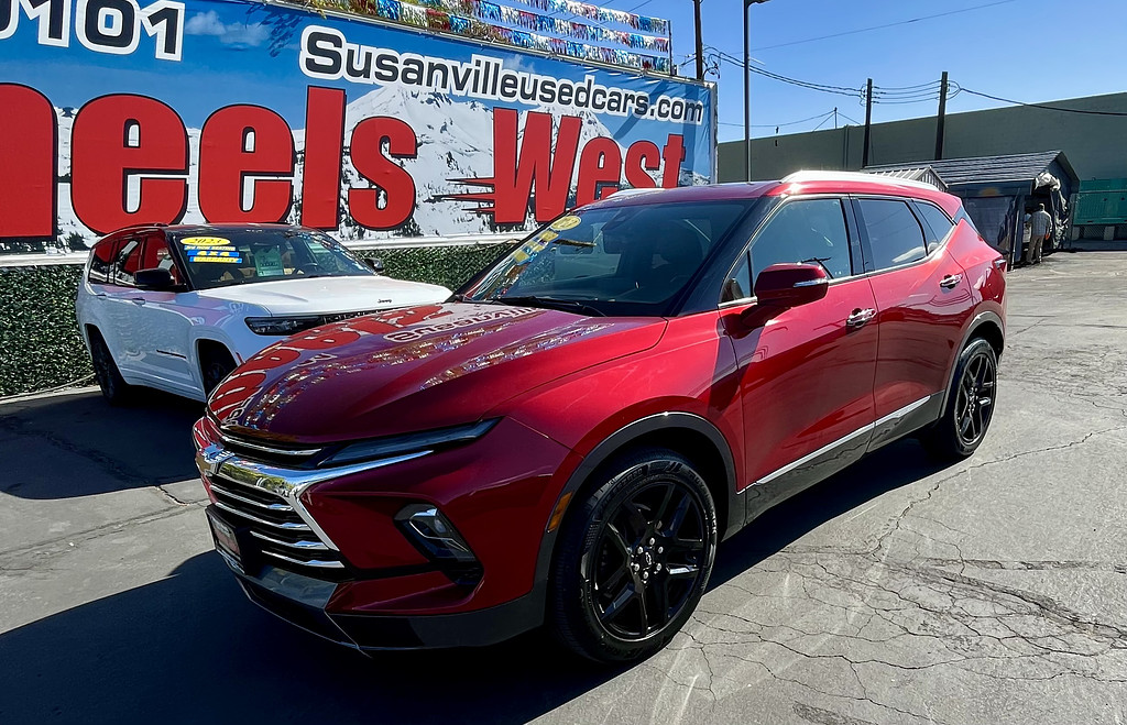 chevrolet blazer 2023 3GNKBLRS8PS193825 image chevrolet blazer 2023 3GNKBLRS8PS193825 image