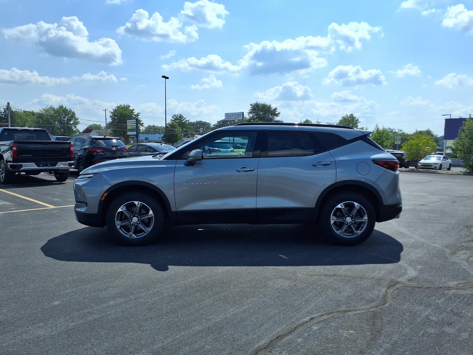 chevrolet blazer 2023 3GNKBHR46PS224245 image chevrolet blazer 2023 3GNKBHR46PS224245 image