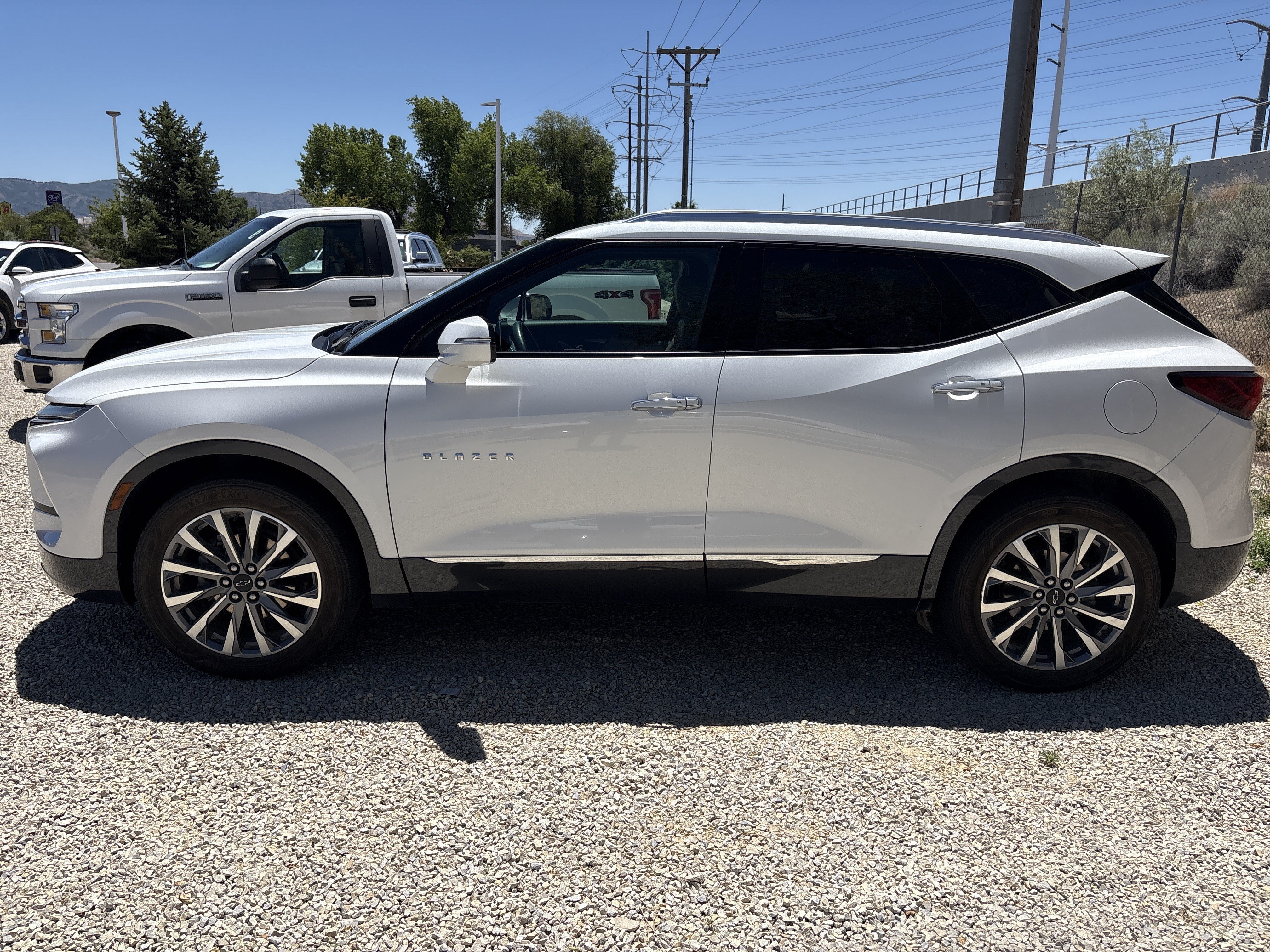 chevrolet blazer 2023 3GNKBLR45PS187191 image chevrolet blazer 2023 3GNKBLR45PS187191 image