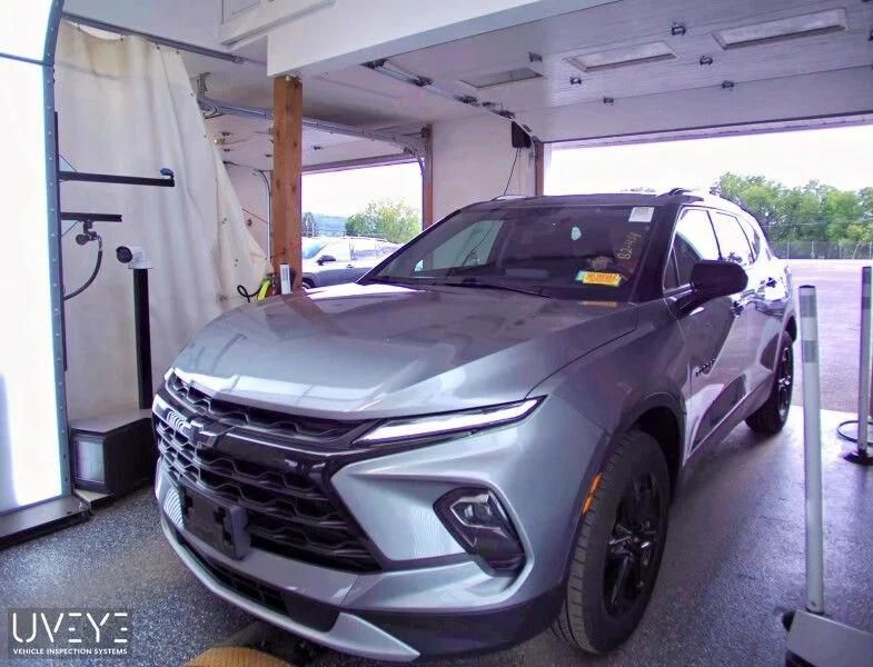 chevrolet blazer 2023 3GNKBHR42PS224632 image