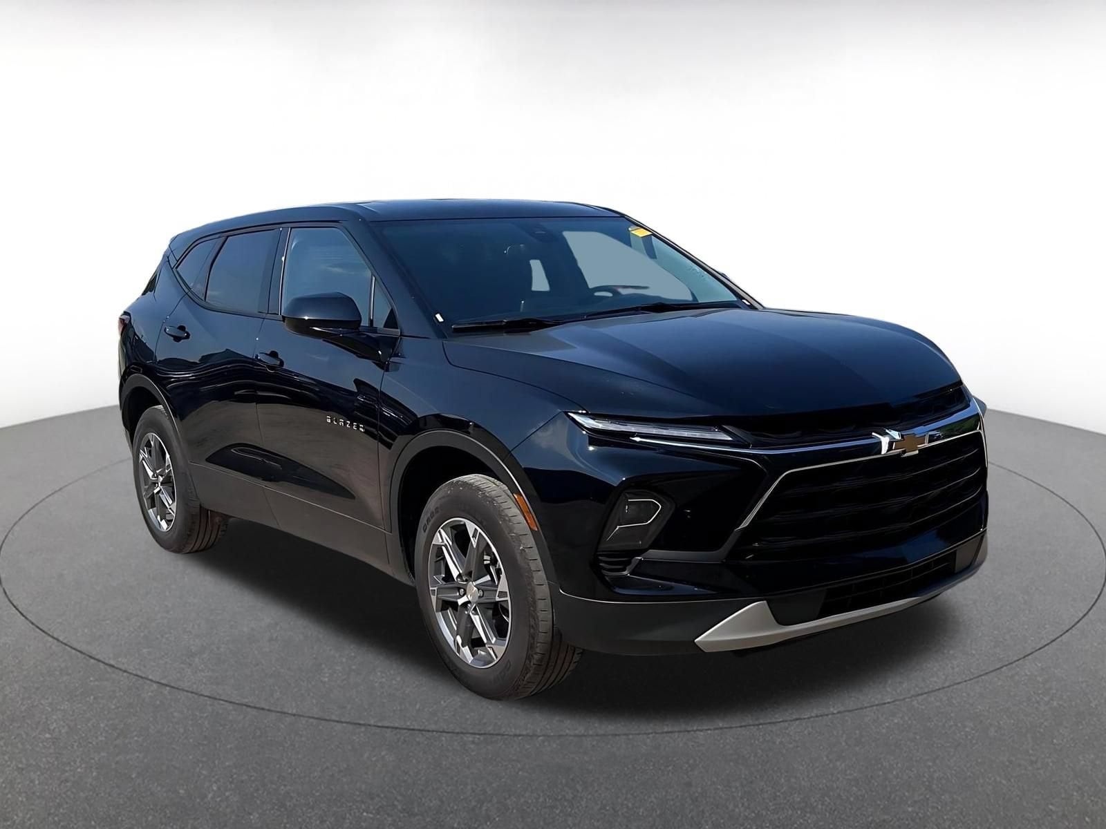 chevrolet blazer 2026 3GNKBCR4XTS143875 image chevrolet blazer 2026 3GNKBCR4XTS143875 image