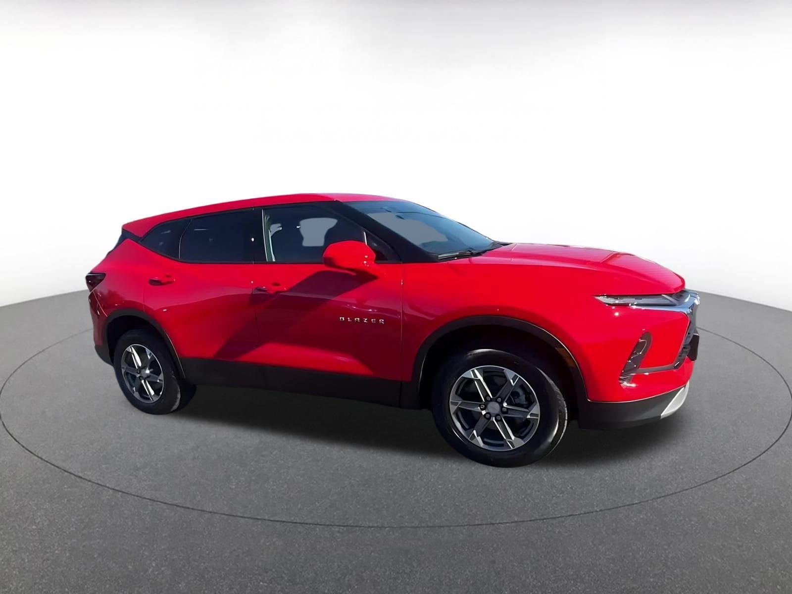 chevrolet blazer 2026 3GNKBCR40TS142749 image chevrolet blazer 2026 3GNKBCR40TS142749 image