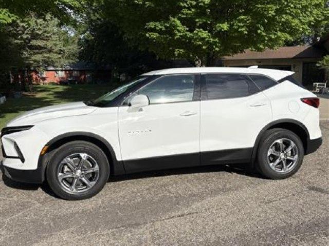 chevrolet blazer 2026 3GNKBHR40TS141050 image chevrolet blazer 2026 3GNKBHR40TS141050 image