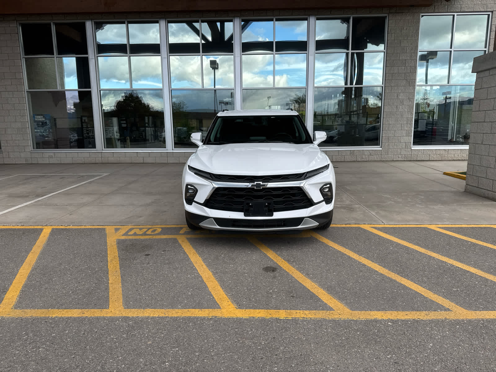 chevrolet blazer 2024 3GNKBJRS0RS170613 image chevrolet blazer 2024 3GNKBJRS0RS170613 image