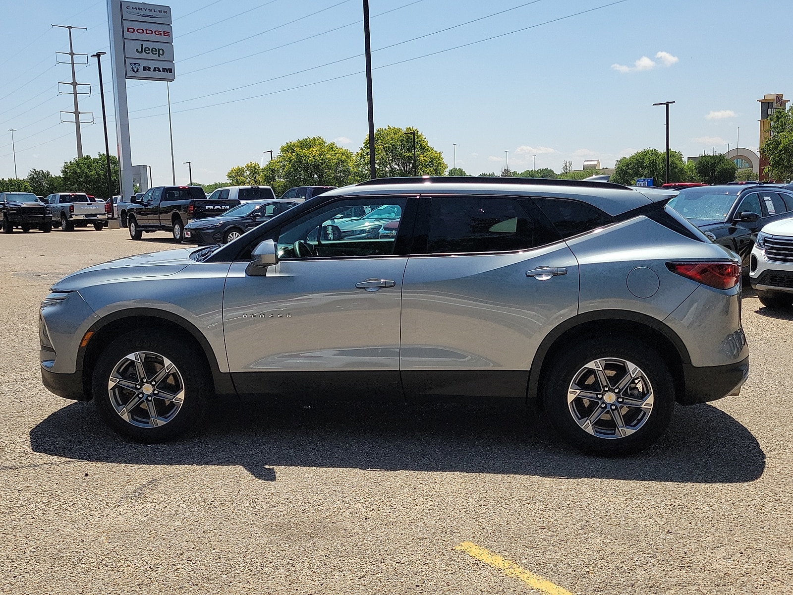 chevrolet blazer 2024 3GNKBCR44RS173317 image chevrolet blazer 2024 3GNKBCR44RS173317 image
