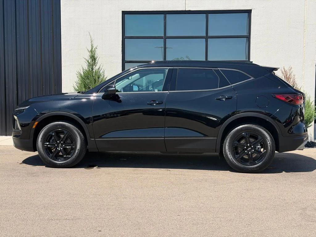 chevrolet blazer 2024 3GNKBJR47RS193422 image chevrolet blazer 2024 3GNKBJR47RS193422 image