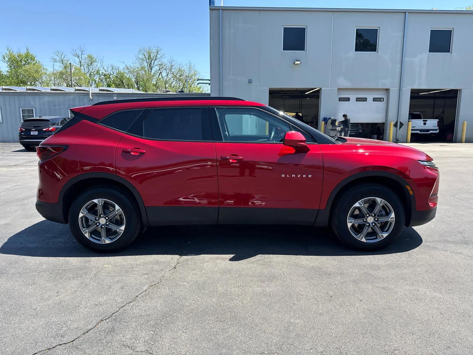 chevrolet blazer 2024 3GNKBHR41RS184224 image chevrolet blazer 2024 3GNKBHR41RS184224 image