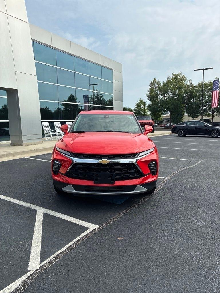 chevrolet blazer 2024 3GNKBDRS1RS158567 image chevrolet blazer 2024 3GNKBDRS1RS158567 image