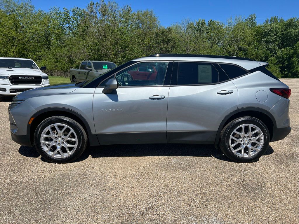 chevrolet blazer 2024 3GNKBCR4XRS157641 image chevrolet blazer 2024 3GNKBCR4XRS157641 image