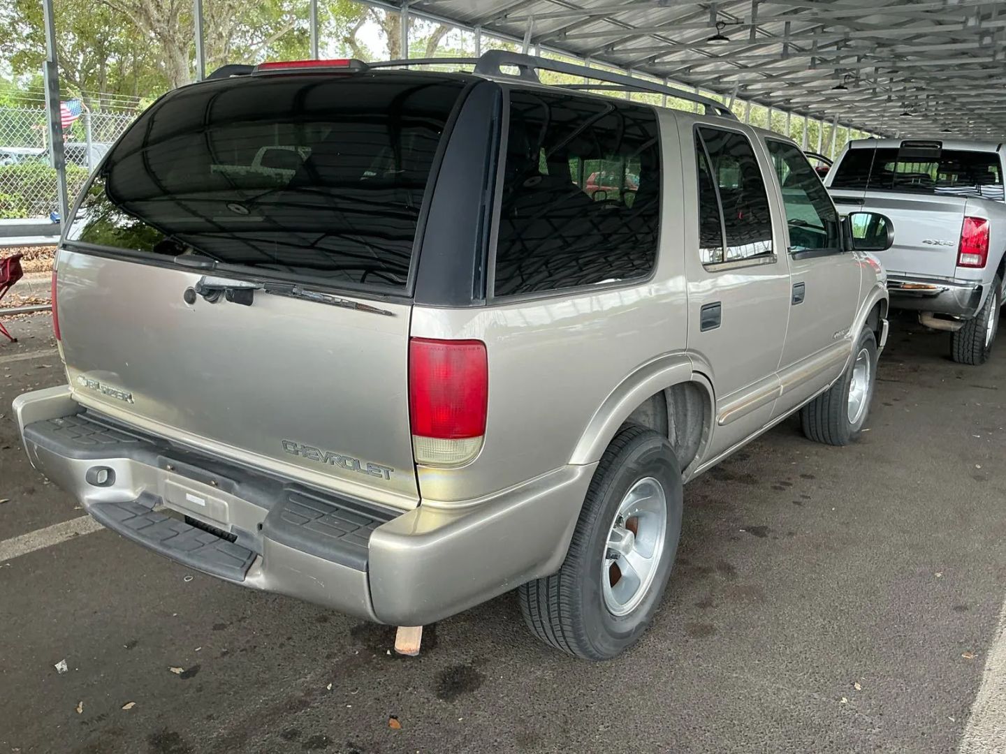 chevrolet blazer 2002 1GNCS13W82K133486 image chevrolet blazer 2002 1GNCS13W82K133486 image