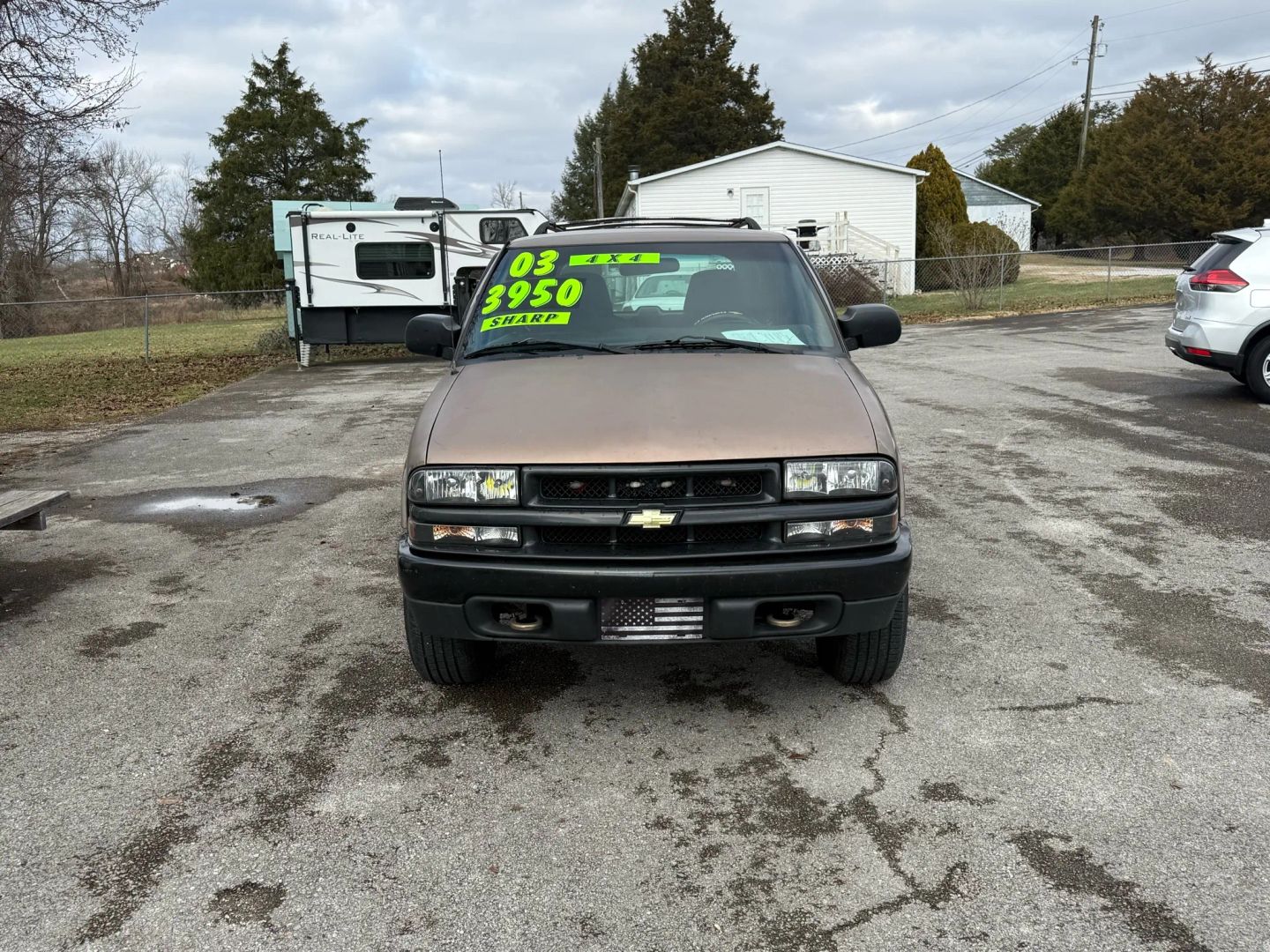 chevrolet blazer 2003 1GNDT13X93K142645 image chevrolet blazer 2003 1GNDT13X93K142645 image