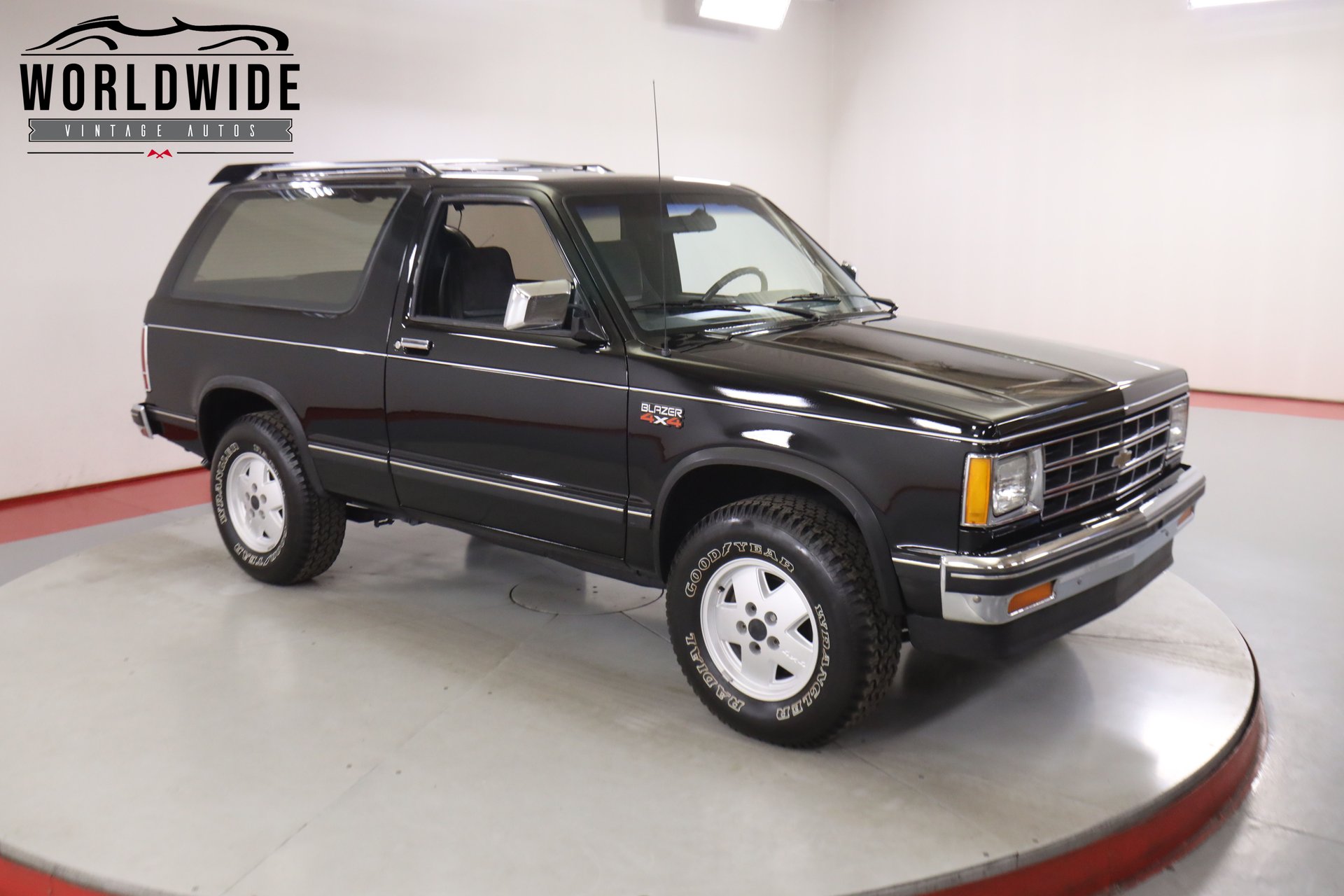 chevrolet blazer 1988 1GNCT18R0J0114831 image chevrolet blazer 1988 1GNCT18R0J0114831 image