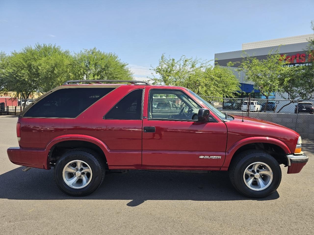 chevrolet blazer 2001 1GNCS18W51K141522 image chevrolet blazer 2001 1GNCS18W51K141522 image