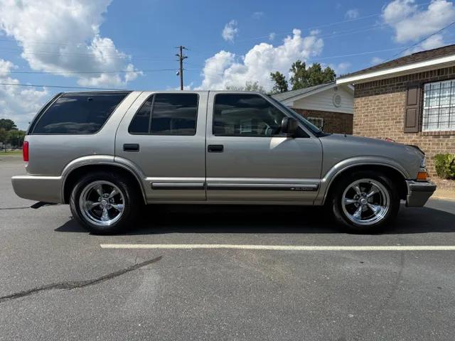 chevrolet blazer 2001 1GNCS13W312136259 image chevrolet blazer 2001 1GNCS13W312136259 image