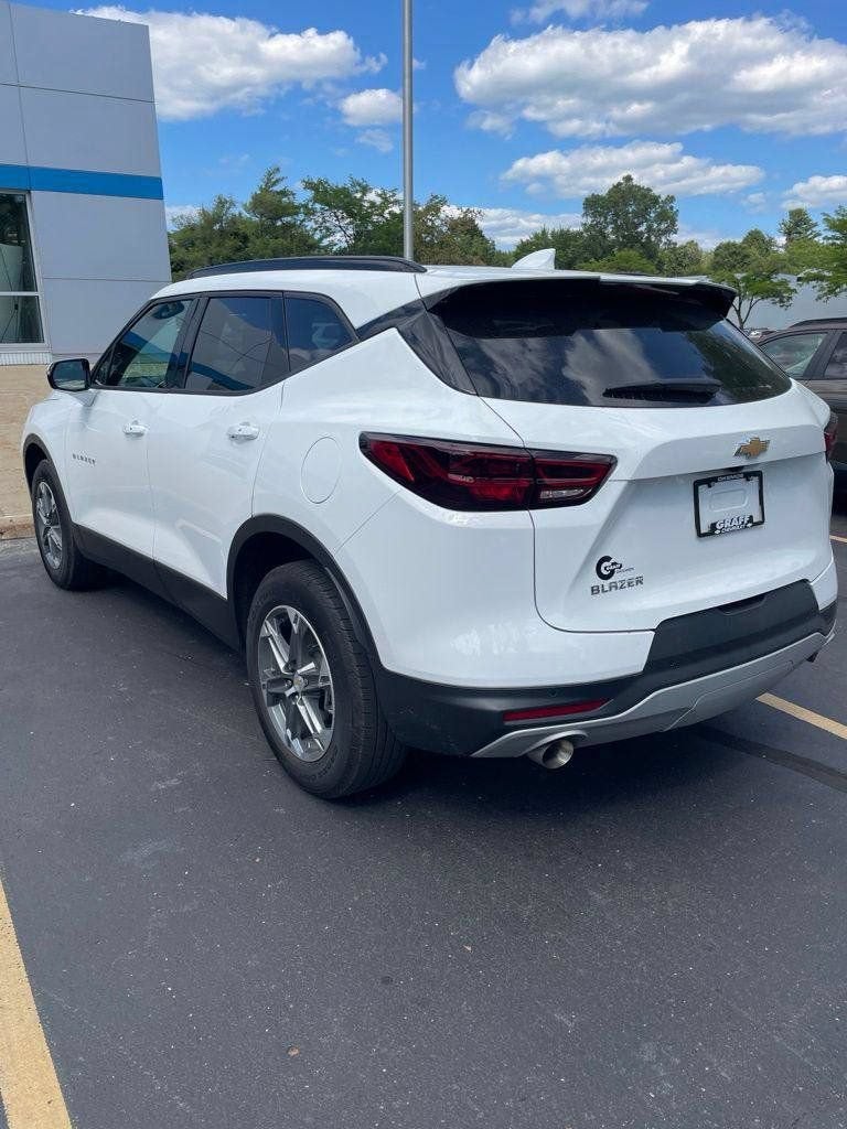 chevrolet blazer 2025 3GNKBDRS5SS112469 image chevrolet blazer 2025 3GNKBDRS5SS112469 image