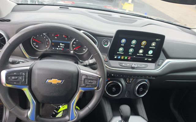 chevrolet blazer 2025 3GNKBCR48SS236733 image chevrolet blazer 2025 3GNKBCR48SS236733 image