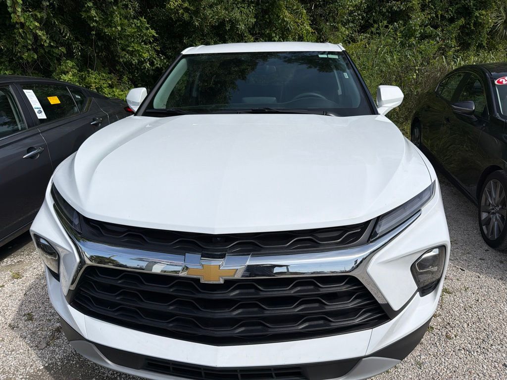 chevrolet blazer 2025 3GNKBCR4XSS250164 image chevrolet blazer 2025 3GNKBCR4XSS250164 image