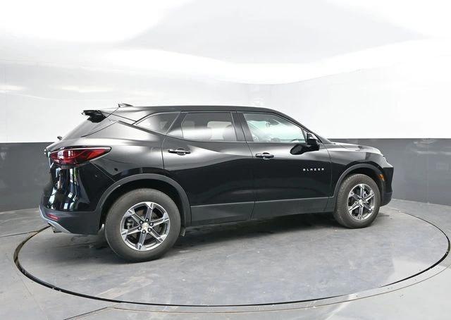 chevrolet blazer 2025 3GNKBCR41SS253244 image chevrolet blazer 2025 3GNKBCR41SS253244 image