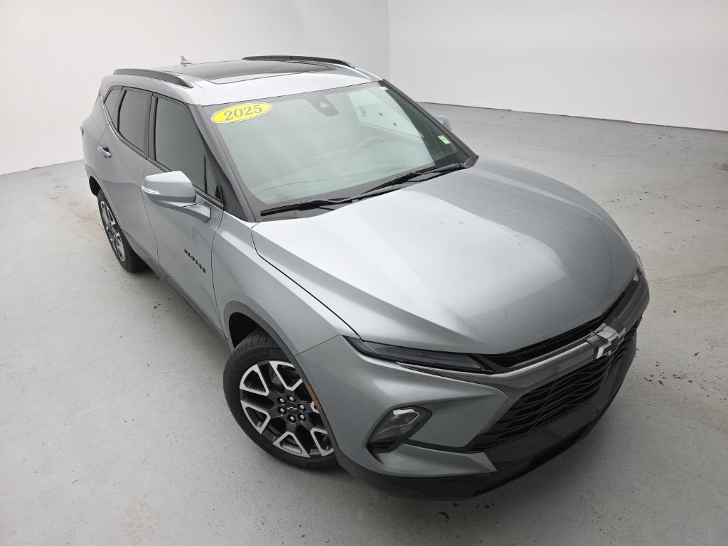 chevrolet blazer 2025 3GNKBKRS3SS175509 image chevrolet blazer 2025 3GNKBKRS3SS175509 image